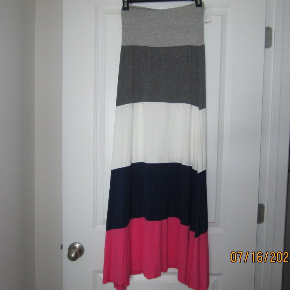 Vanilla Bay Color block Maxi Skirt Size Medium